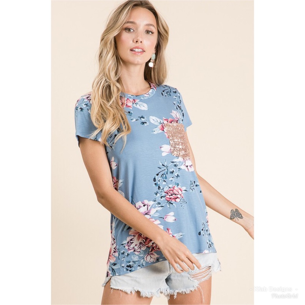 ❤️LAST 1! Sequin Detail Floral Soft Pocket Top! - Picture 4 of 6